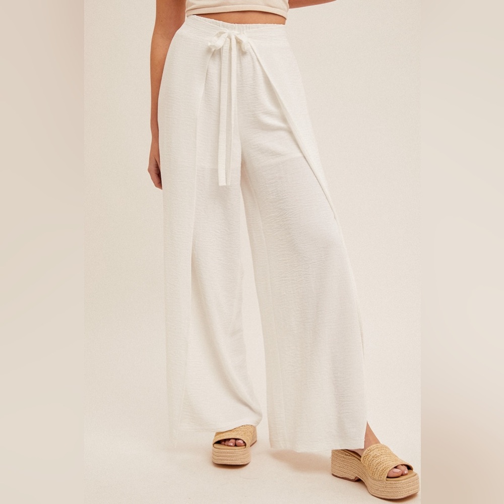So Dainty White Pants
